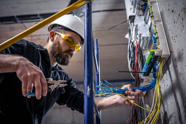 Professional Electrician in MO